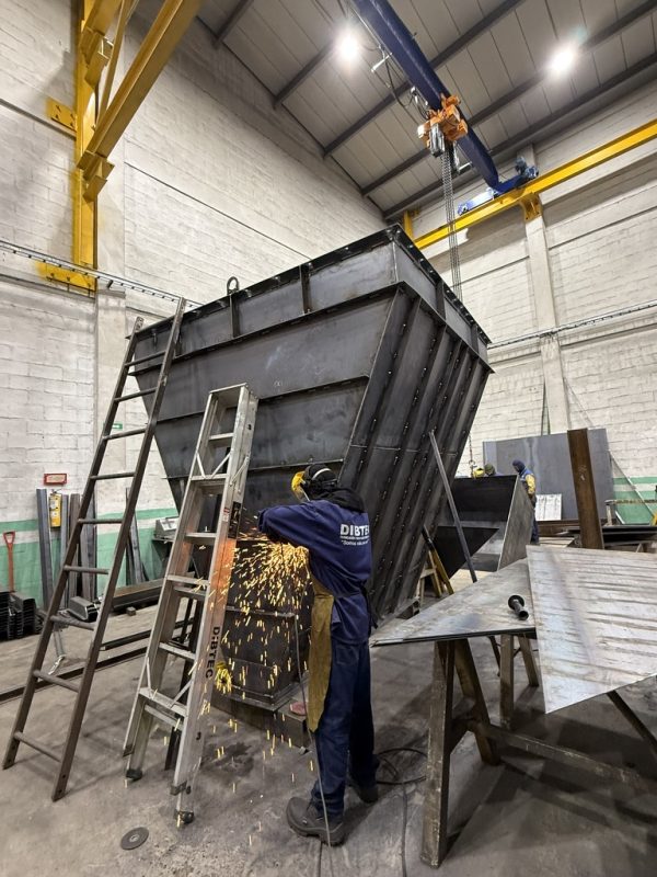 Montaje metalmecanico en proyecto minero en Colombia 7 600x800